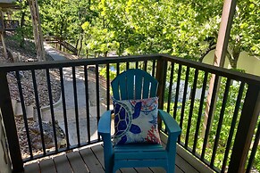 Lakefront Osage Beach Home w/ Community Pool!