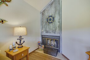 Lakefront Osage Beach Home w/ Community Pool!