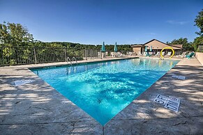 Lakefront Osage Beach Home w/ Community Pool!