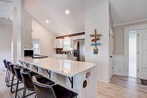 Lakefront Vacation Rental With Dock & Views!