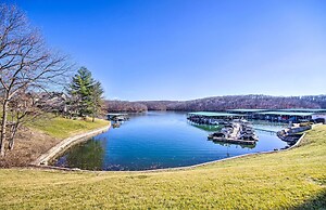 Stunning Lake Views: Spacious Osage Beach Condo!