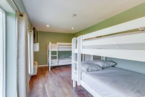 Lake-view Osage Beach Resort Home w/ Game Room!