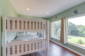 Lake-view Osage Beach Resort Home w/ Game Room!