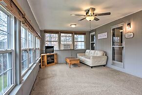 8 Mi to Beach: Lake-view Haven in Linn Creek!