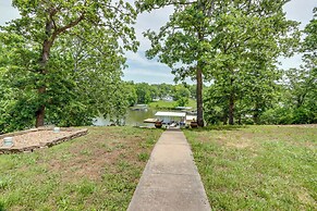 'lazy RS Lakehouse' w/ Hot Tub & Dock in Warsaw!