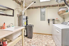 'lazy RS Lakehouse' w/ Hot Tub & Dock in Warsaw!