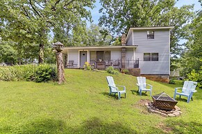 'the Lakehouse' Lovely Wappapello Country Home!