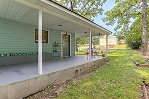 'the Lakehouse' Lovely Wappapello Country Home!