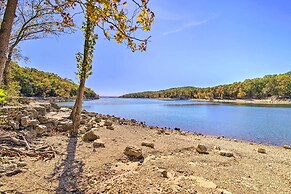 Lake Access & Pool: Branson Condo - 2 Mi to Marina