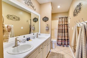 Lake Access & Pool: Branson Condo - 2 Mi to Marina