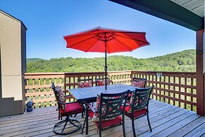 Lake Access & Pool: Branson Condo - 2 Mi to Marina