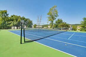 Lake Access & Pool: Branson Condo - 2 Mi to Marina