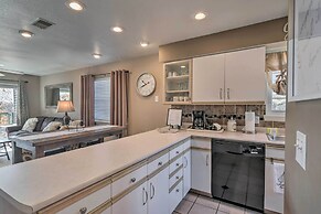 Modern Resort Condo ~ 3 Mi to Branson Landing