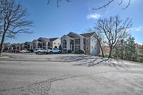 Modern Resort Condo ~ 3 Mi to Branson Landing