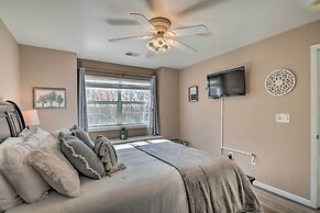 Modern Resort Condo ~ 3 Mi to Branson Landing