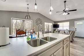 Table Rock Lake Home w/ Lake Access & Views