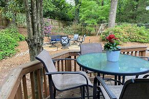 Modern Home w/ Yard + Deck, 1 Mi to Clemson U!