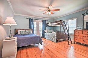 Murrells Inlet Upstairs Unit: 1 Block to Beach!