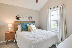 Ozark Home: Pool Access, Deck & Fenced Yard