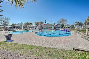 1 Mi to Beach + Hot Tub: Murrells Inlet Retreat!