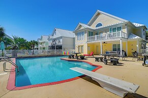1 Mi to Beach + Hot Tub: Murrells Inlet Retreat!