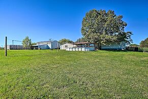 Monett Family Ranch Home w/ Fireplace & Huge Deck!