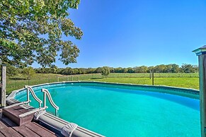 Monett Family Ranch Home w/ Fireplace & Huge Deck!