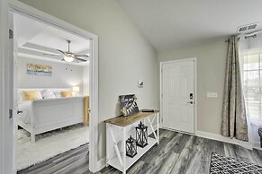 3 Mi to Golf: Loris Home w/ Big Private Yard!