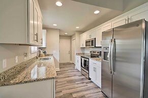 3 Mi to Golf: Loris Home w/ Big Private Yard!