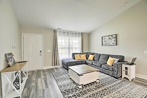3 Mi to Golf: Loris Home w/ Big Private Yard!