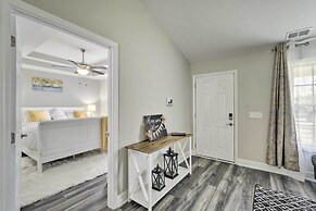 3 Mi to Golf: Loris Home w/ Big Private Yard!