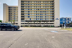 North Myrtle Beach Condo w/ Oceanfront Pool Access