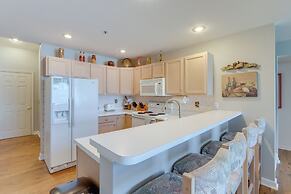 Lakefront Haven w/ Balcony in Osage Beach!