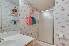 Lakefront Haven w/ Balcony in Osage Beach!