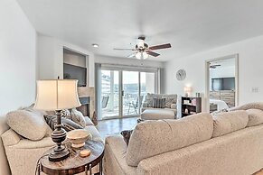 Parkview Bay Condo: Resort Pools & Lake View!