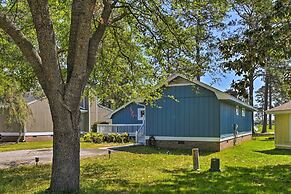 2 Mi to Beach: Myrtle Beach Golf Course Escape!