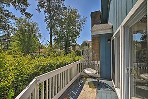 2 Mi to Beach: Myrtle Beach Golf Course Escape!