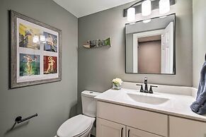 Pet-friendly Abode, Walk to Table Rock Lake!