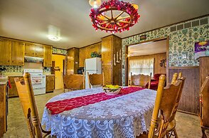 Peaceful Missouri Home, 25 Mi to Truman Lake!