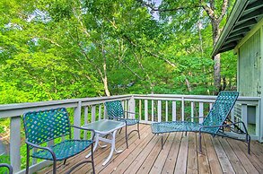 2 Decks & Pool Access: Osage Beach Retreat