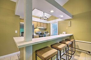 2 Decks & Pool Access: Osage Beach Retreat