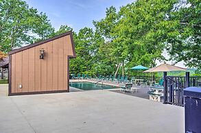 2 Decks & Pool Access: Osage Beach Retreat