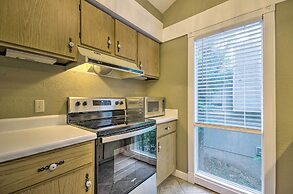 2 Decks & Pool Access: Osage Beach Retreat