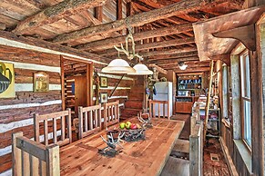 Private Getaway on 270 Acres w/ Lake: Swim & Canoe
