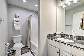 Branson Condo w/ Balcony: Near Silver Dollar City