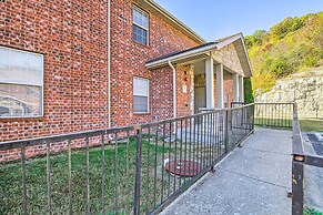 Branson Condo w/ Balcony: Near Silver Dollar City