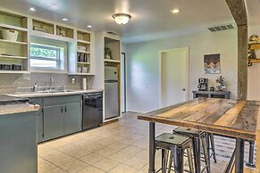 Quiet Country Home in Ava With Chic Interior!