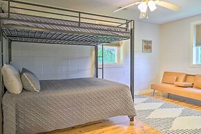 Quiet Country Home in Ava With Chic Interior!