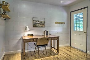 Quiet Country Home in Ava With Chic Interior!