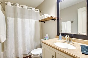 Condo w/ Community Pool & Boat Ramp in Osage Beach